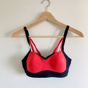 Moving Comfort fineform convertible sports bra red black sz Small